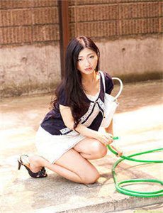 乡下女艳史A片-色欲迷墙 2007